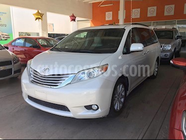 Foto venta Auto usado Toyota Sienna XLE 3.3L Piel (2014) color Blanco precio $355,000