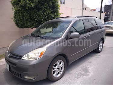 foto Toyota Sienna XLE 3.3L usado (2005) color Gris precio $85,000
