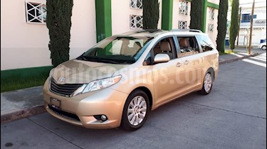 foto Toyota Sienna XLE 3.5L Piel usado (2012) color Arena precio $246,000