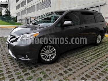 Foto venta Auto usado Toyota Sienna XLE 3.5L (2012) color Gris precio $220,000