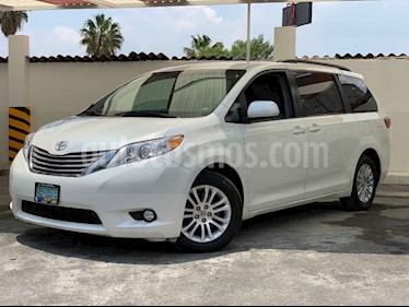 foto Toyota Sienna XLE 3.5L usado (2017) color Blanco precio $389,900