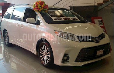 Foto venta Auto nuevo Toyota Sienna XLE 3.5L color Blanco precio $619,300