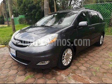 foto Toyota Sienna XLE 3.5L usado (2007) color Gris precio $127,000