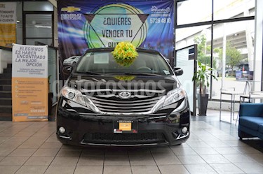 foto Toyota Sienna XLE 3.5L usado (2014) color Negro precio $283,000