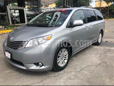 Foto Toyota Sienna XLE 3.5L usado (2015) color Gris precio $320,000