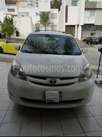 Toyota Sienna XLE 3.5L usado (2007) color Blanco precio $117,000