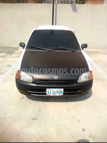 Foto Toyota Starlet Jazz M-T L4 1.4 16V usado (1999) color Blanco precio u$s1.200