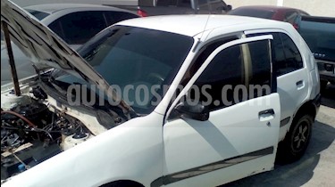 Foto venta carro usado Toyota Starlet XL L4 1.3 8V (1998) color Blanco precio u$s750