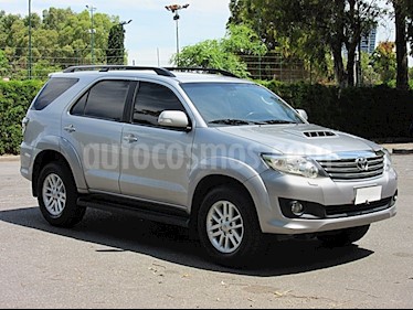 Foto venta Auto Usado Toyota SW4 3.0 Cuero Aut (2015) color Gris Plata precio $1.260.000