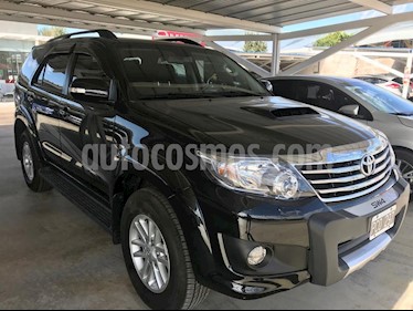 Toyota SW4 SRV 5 TDi Cuero Aut usado (2015) color Negro precio $2.400.000