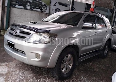 Toyota SW4 SRV Cuero usado (2007) color Gris Claro precio $1.050.000