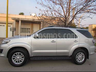 Toyota SW4 3.0 Cuero Aut usado (2011) color Gris Plata precio $1.507.000