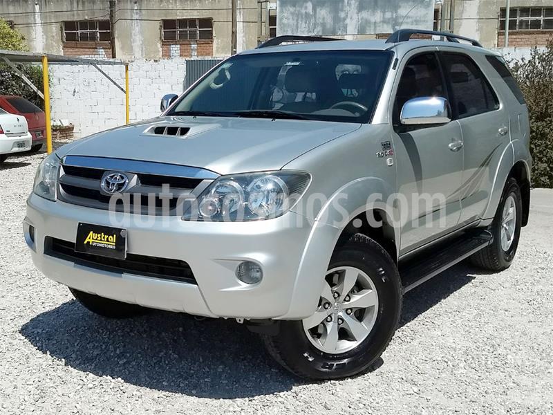 foto Toyota SW4 SRV Cuero usado (2008) color Gris Claro precio $1.050.000