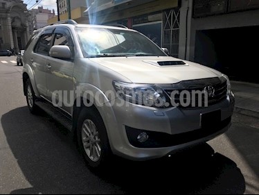 foto Toyota SW4 SRV TDi Cuero usado (2012) color Gris Metálico precio $1.400.000