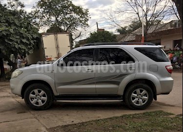 foto Toyota SW4 SRV Aut 7P usado (2010) color Gris Metálico