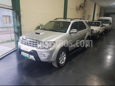 foto Toyota SW4 SRV Cuero usado (2009) color Gris Claro precio $1.100.000