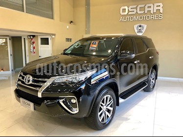 foto Toyota SW4 SRX 7 Pas Aut usado (2017) color Negro precio $2.580.000