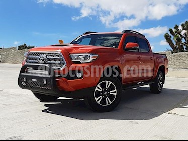 foto Toyota Tacoma Edición Especial 4x4 usado (2016) color Naranja precio $535,000