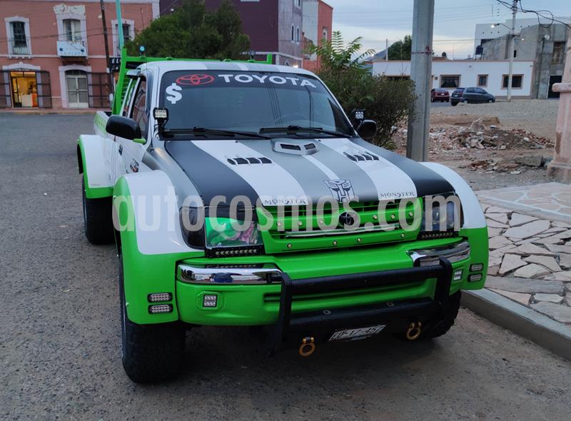 Toyota Tacoma SR5 usado (1999) color Blanco precio $169,000