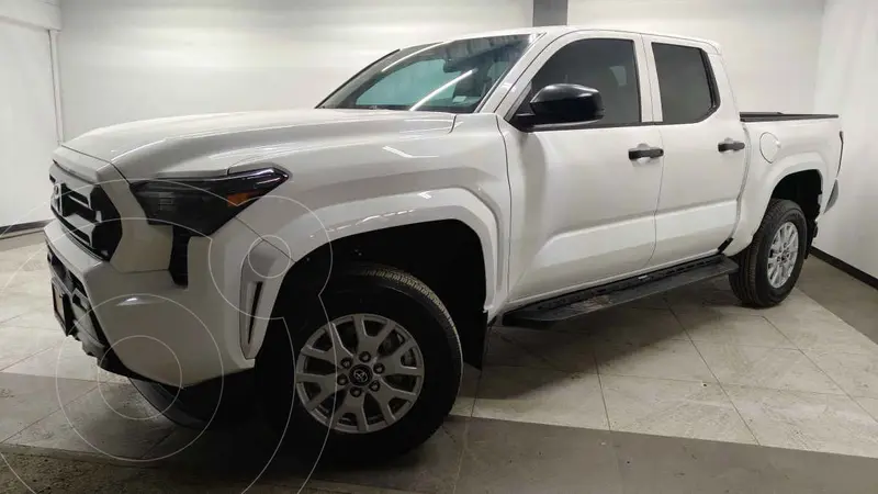 Foto Toyota Tacoma SR 4x2 usado (2024) color Blanco financiado en mensualidades(enganche $160,600 mensualidades desde $15,843)
