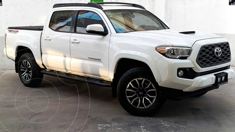 Foto Toyota Tacoma Edicion Especial 4x4 usado (2023) color Blanco precio $779,000