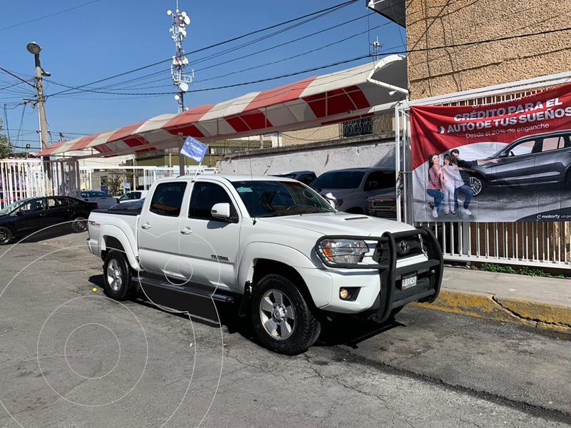 Foto Toyota Tacoma TRD Sport usado (2015) color Blanco precio $385,000