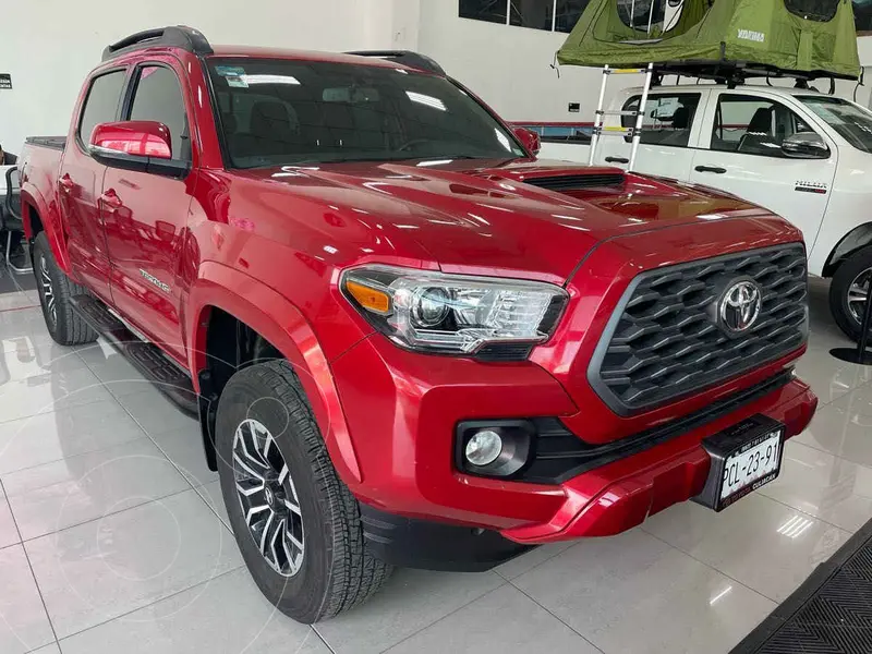 Foto Toyota Tacoma Edicion Especial 4x4 usado (2022) color Rojo precio $770,000