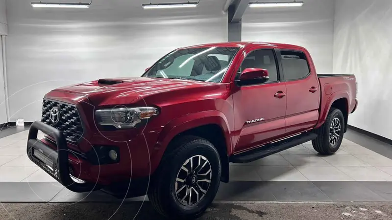 Foto Toyota Tacoma Sport 4x4 usado (2023) color Rojo precio $550,000