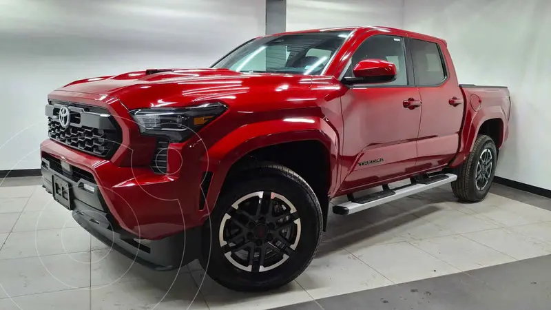 Foto Toyota Tacoma TRD Sport 4x2 usado (2024) color Rojo financiado en mensualidades(enganche $193,578 mensualidades desde $19,096)