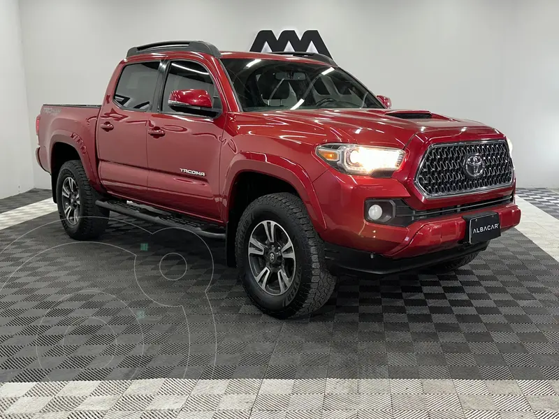 Foto Toyota Tacoma Edicion Especial 4x4 usado (2019) color Rojo precio $619,999