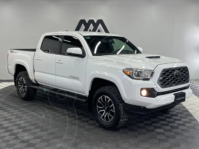 Foto Toyota Tacoma TRD Sport 4x4 usado (2020) color Blanco precio $628,999