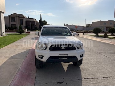 Toyota Tacoma TRD Sport 4x4 usado (2014) color Blanco precio $319,000
