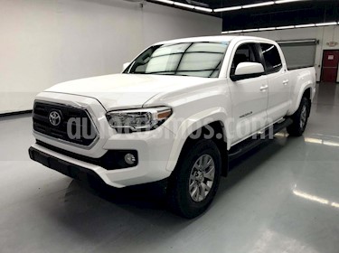 Toyota Tacoma TRD Sport usado (2016) color Blanco precio $225,000
