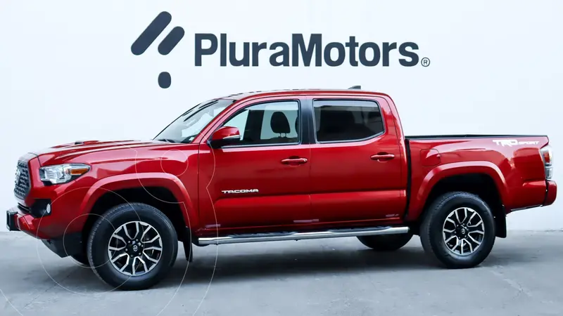 Foto Toyota Tacoma Sport 4x2 usado (2023) color Rojo financiado en mensualidades(enganche $153,780 mensualidades desde $13,102)