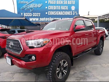 Toyota Tacoma Edicion Especial 4x4 usado (2019) color Vino Tinto precio $699,900