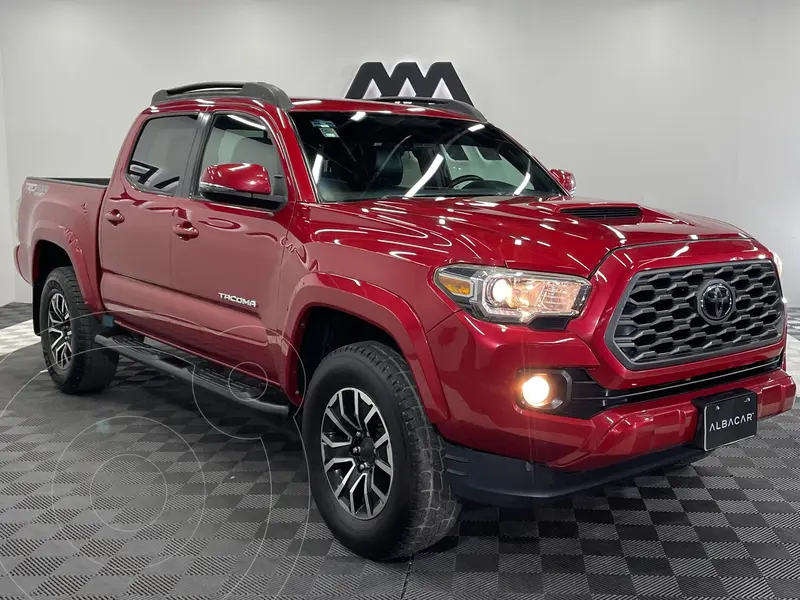 Foto Toyota Tacoma Edicion Especial 4x4 usado (2021) color Rojo precio $727,999