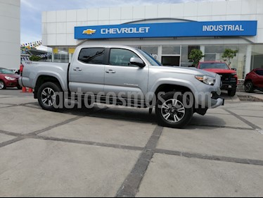 Foto venta Auto usado Toyota Tacoma TRD Sport 4x4 (2019) color Gris precio $570,000