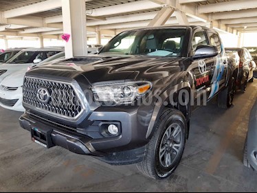 Foto venta Auto usado Toyota Tacoma TRD Sport (2019) color Gris precio $591,000