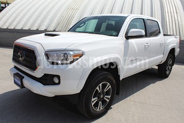 Foto venta Auto usado Toyota Tacoma TRD Sport (2018) color Blanco precio $595,000
