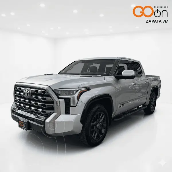 Foto Toyota Tundra HEV Platinum usado (2023) color TOYT  PLATA precio $1,125,000