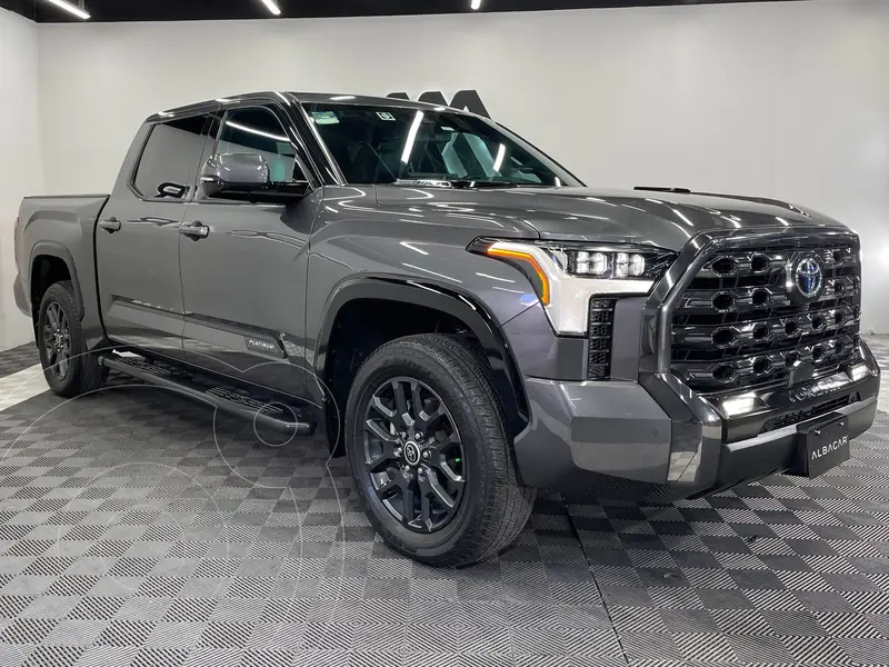 Foto Toyota Tundra Limited usado (2022) color Gris precio $1,049,999