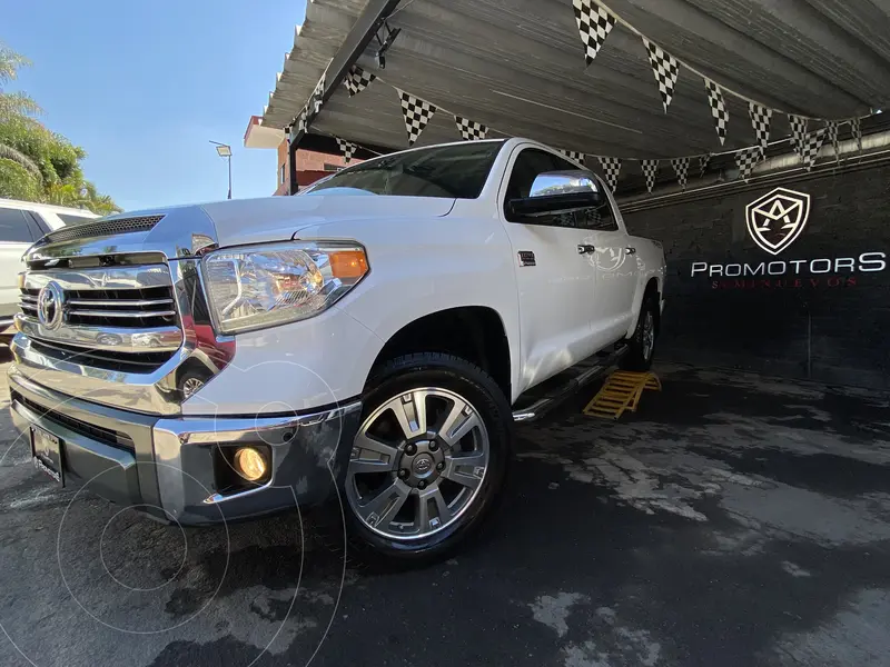 Foto Toyota Tundra 5.7L Limited 4x4 usado (2016) color Blanco precio $639,900