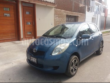 Toyota Yaris Hatchback 1.3L Aut usado (2005) color Azul precio $1,500
