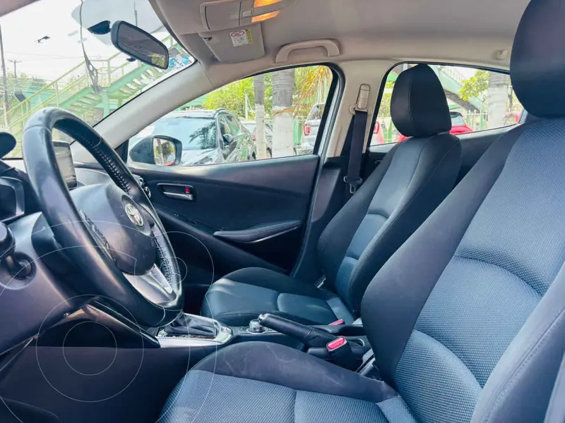 toyota yaris-r