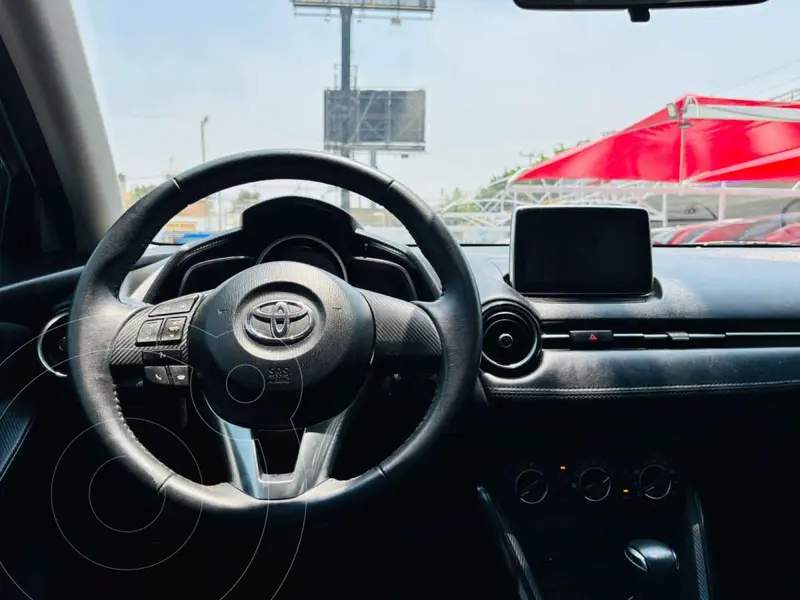 toyota yaris-r