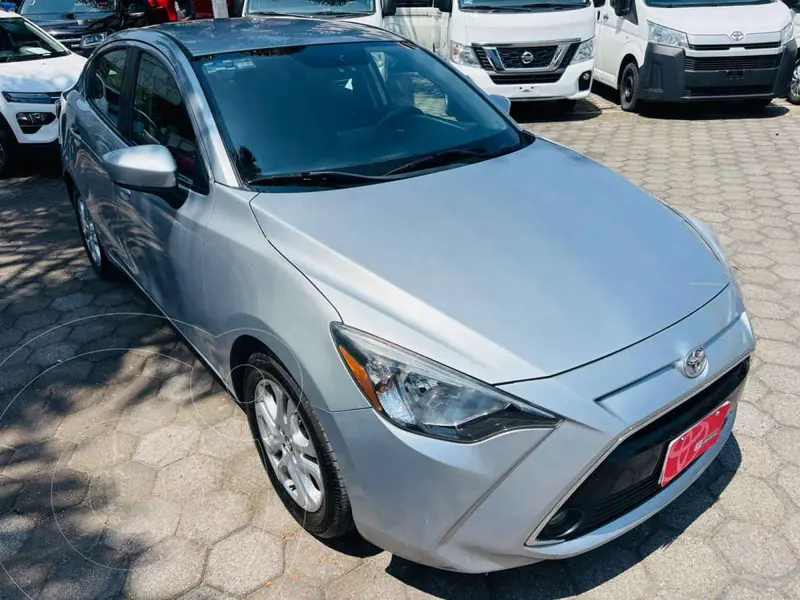 toyota yaris-r