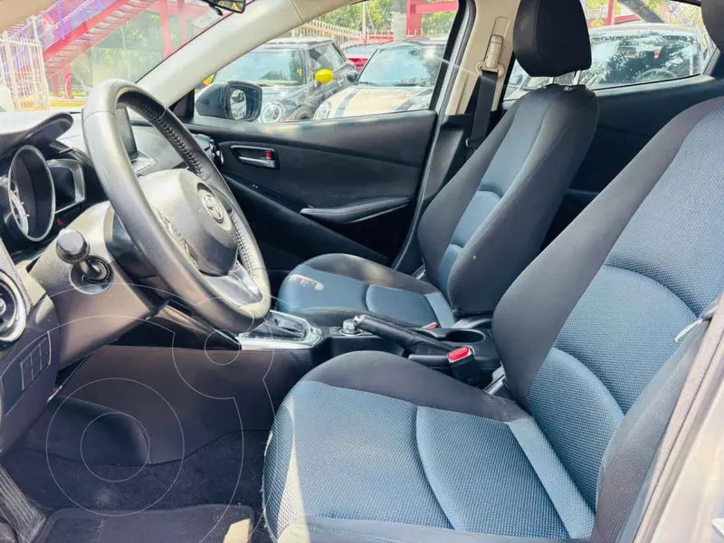 toyota yaris-r