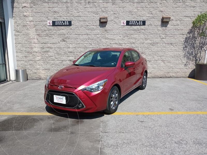 Foto Toyota Yaris R XLE Aut usado (2019) color Rojo precio $292,000
