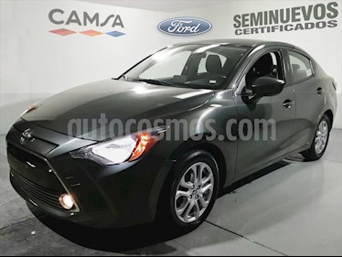 Toyota Yaris R XLE Aut usado (2017) color Gris precio $207,900