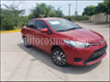 Toyota Yaris Sedan Core Aut usado (2017) color Rojo precio $182,000